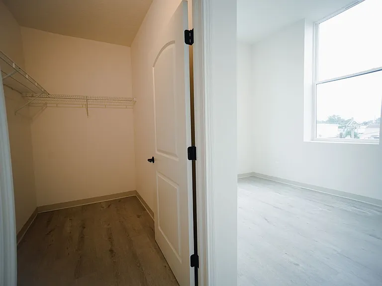 350 N Main St — Photo 10