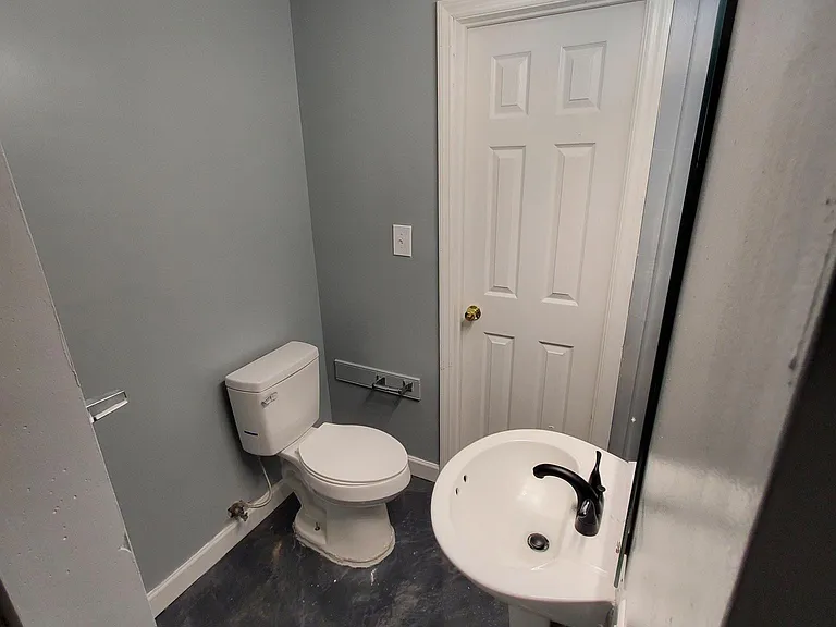 729 Colleton St #729 — Photo 6