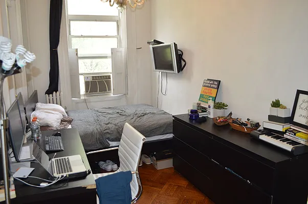 Rented by Easy Rental LLC | media 36