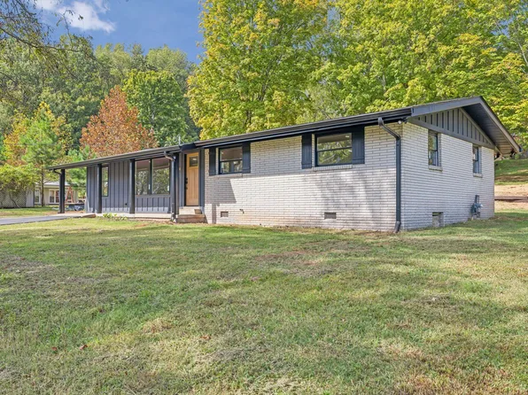 1828 Loraine Ave, Pulaski, TN 38478