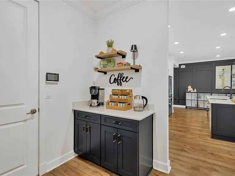 7213 Talamore Dr — Photo 25