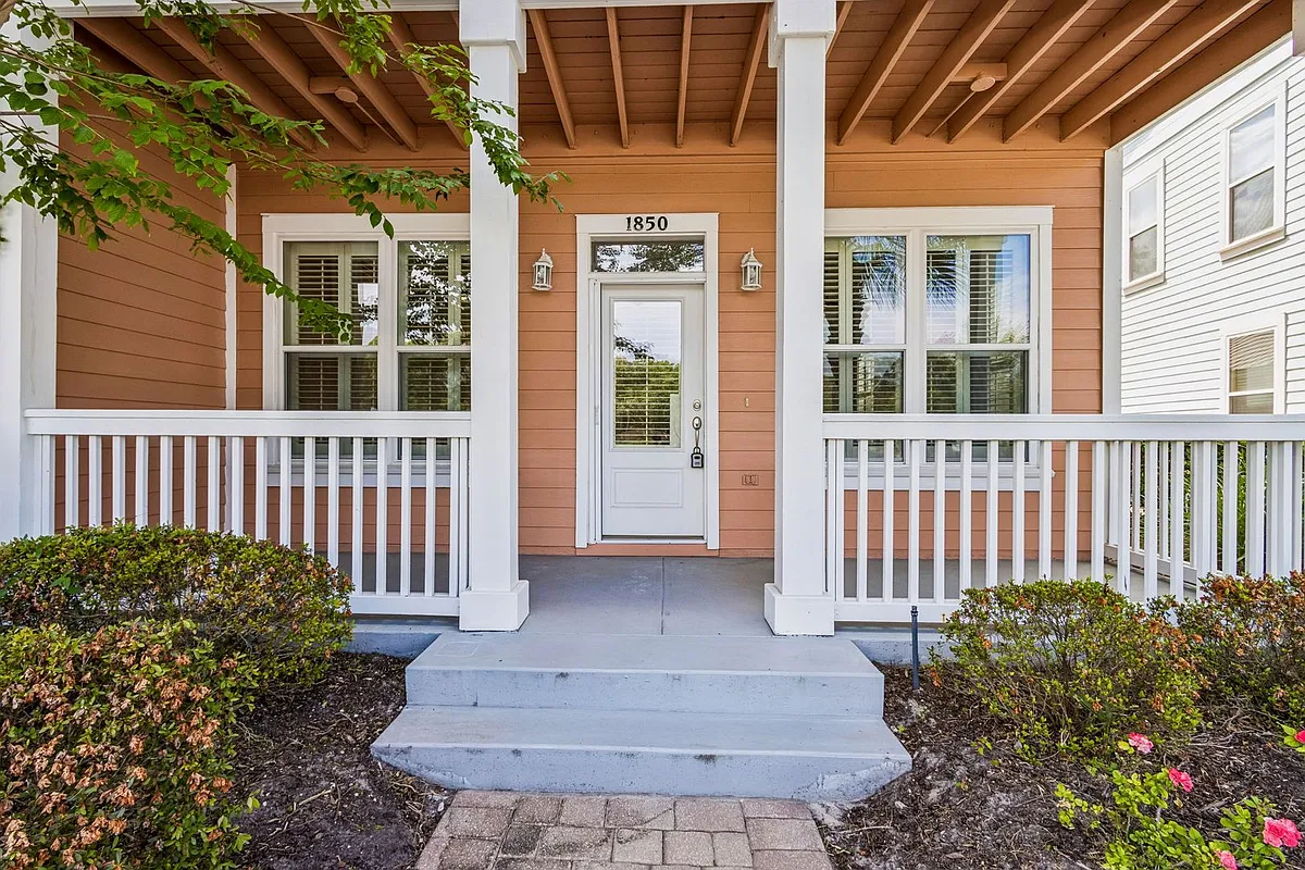 Building Photo - 1850 Surf Side Dr