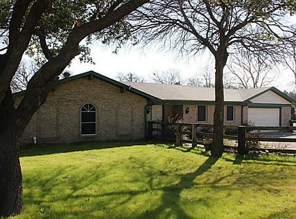 3rd image of 105 Brock Dr