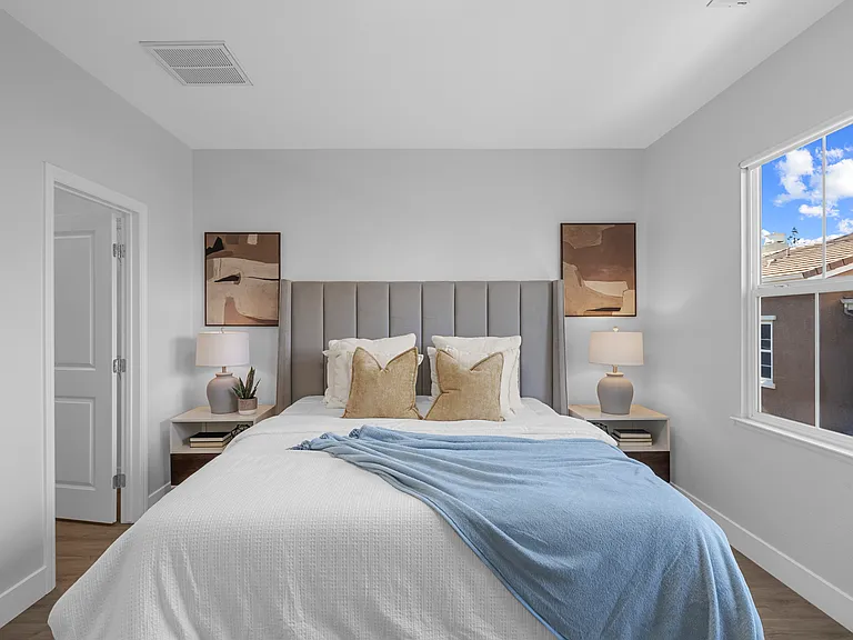 1469 W San Carlos St — Photo 46