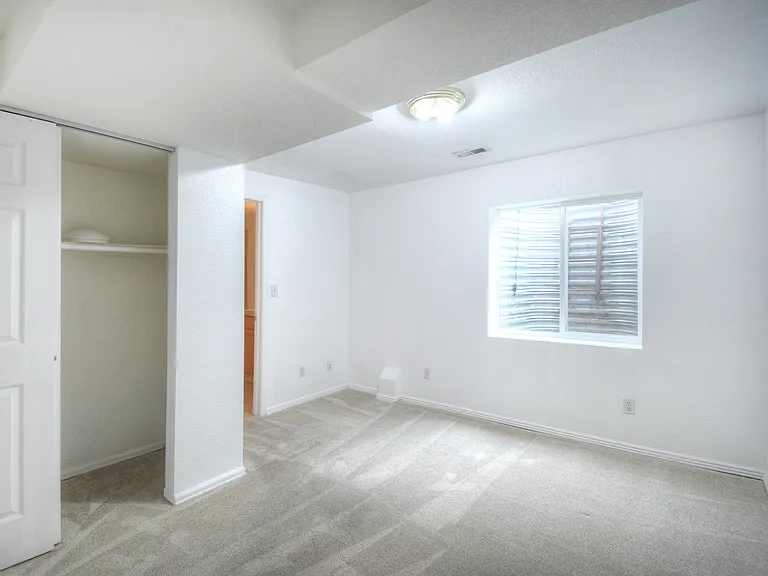 2024 Hibbard Ln — Photo 3