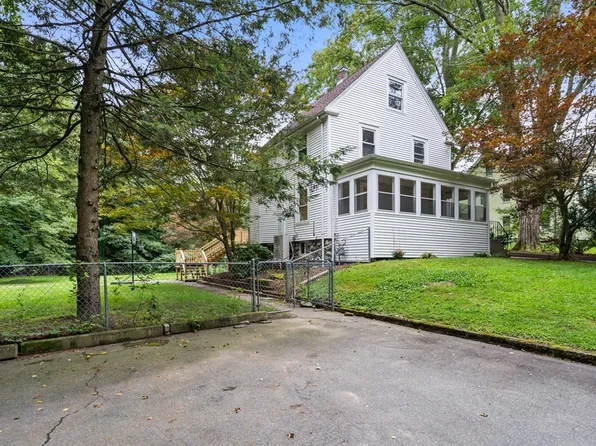 31 Charles St, Wellesley, MA 02481