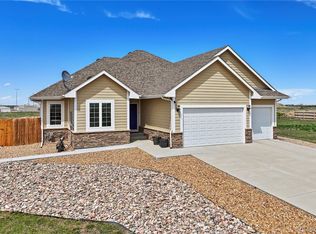 1005 Viewridge Rd, Bennett, CO 80102