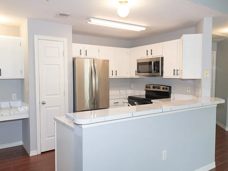 2025 Erving Cir #4207 — Photo 50