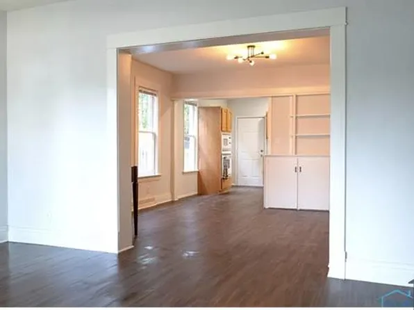 1247 Moore St, Toledo, OH 43608