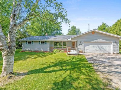 1736 Whitewater DRIVE, Manitowoc, WI, 54220