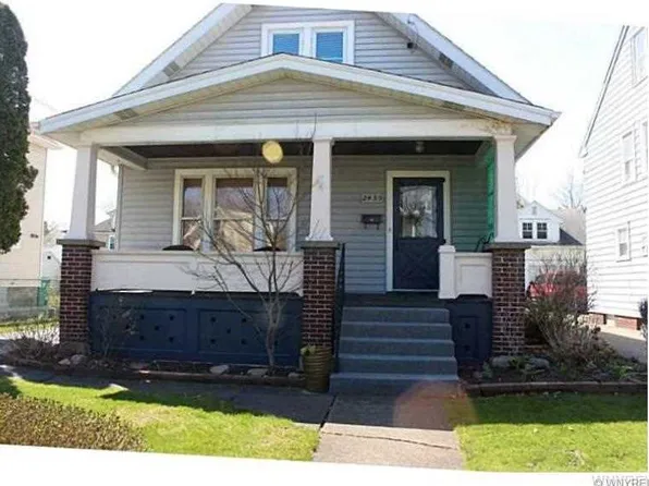 2455 Cleveland Ave, Niagara Falls, NY 14305