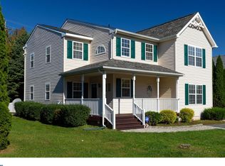 1 Colonial Ct, Upper Chichester, PA 19061