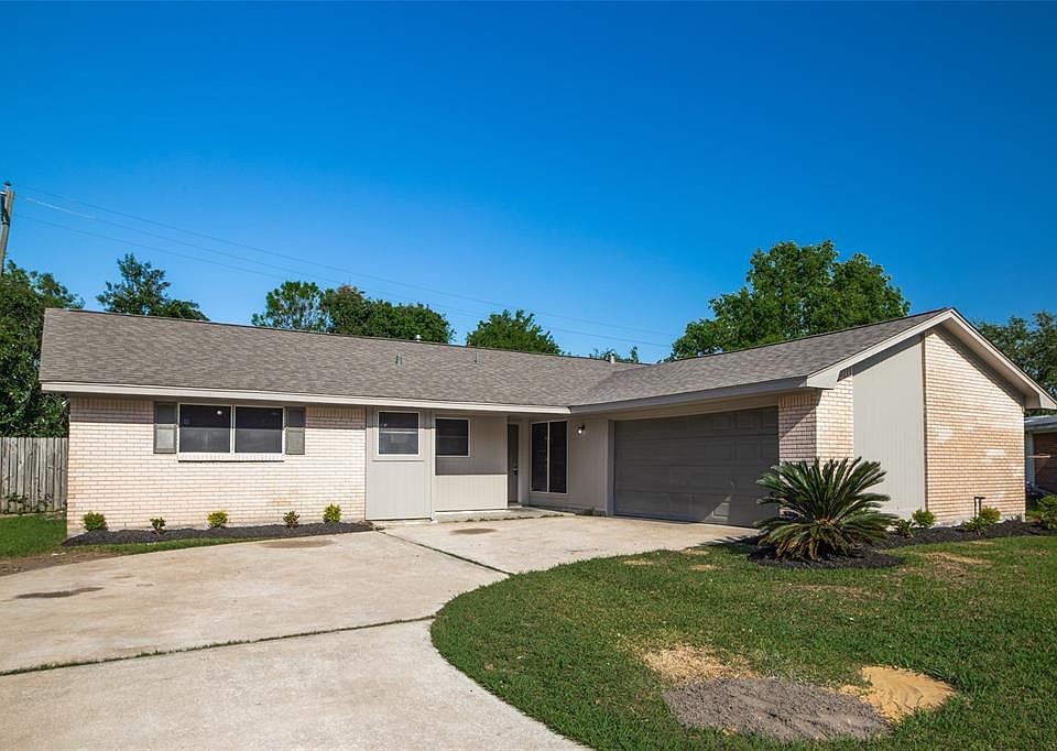 1st image of 1518 Echols Dr
