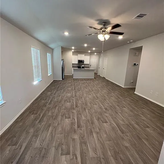 2427 Dog Leg Ln — Photo 7