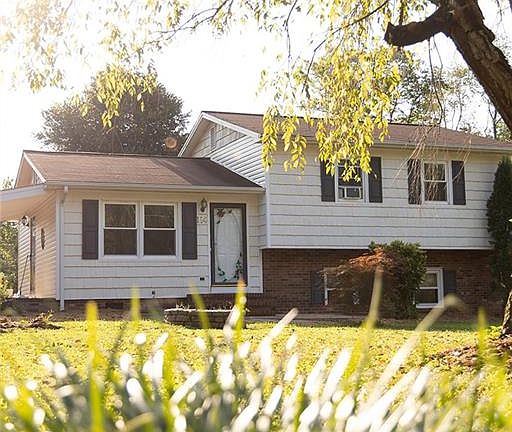 3rd image of 114 Wallace St