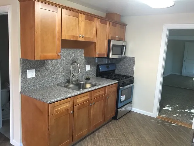 3150 Stanley Ave #3 — Photo 3