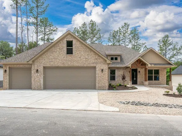 321 Maderas Dr, Hot Springs Village, AR 71909