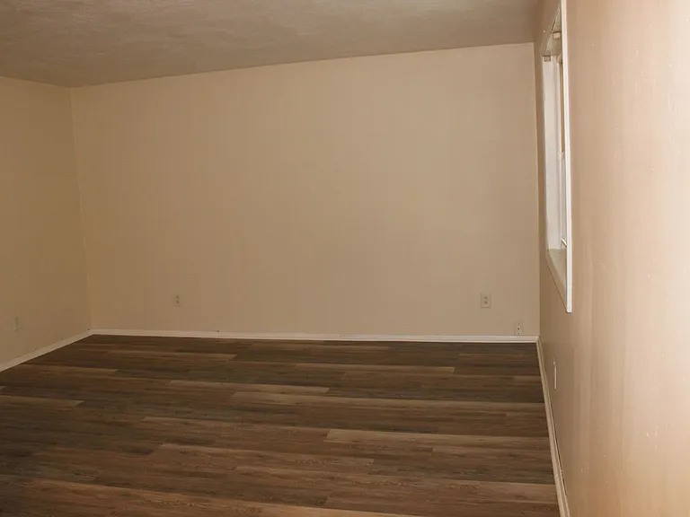 875 Fairview Ave — Photo 13