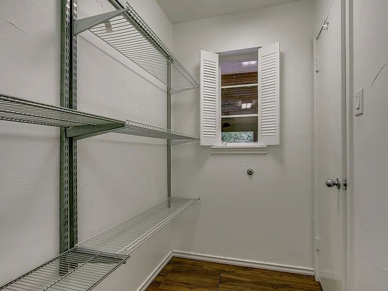 5815 Walnut Hill Ln — Photo 45