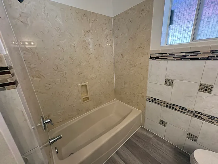 5630 W Vogel Ave — Photo 4