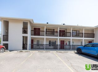 404 4th St #203, Cheney, WA 99004