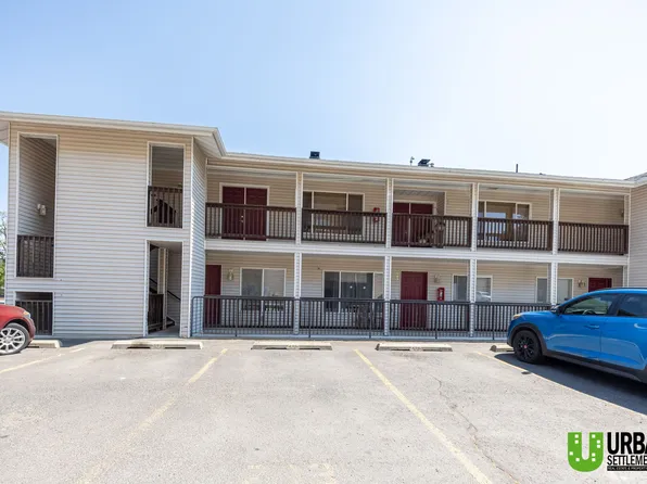 404 4th St #203, Cheney, WA 99004