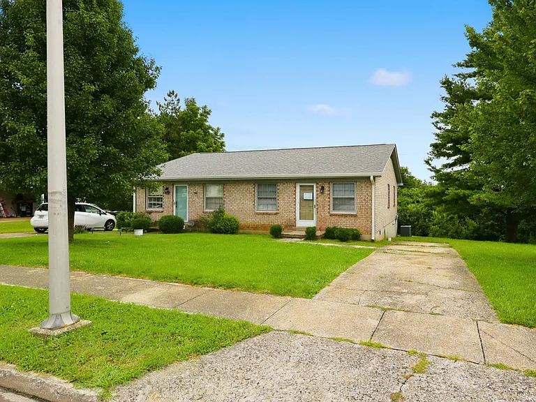 3215 Aqueduct Dr #B — Photo 23
