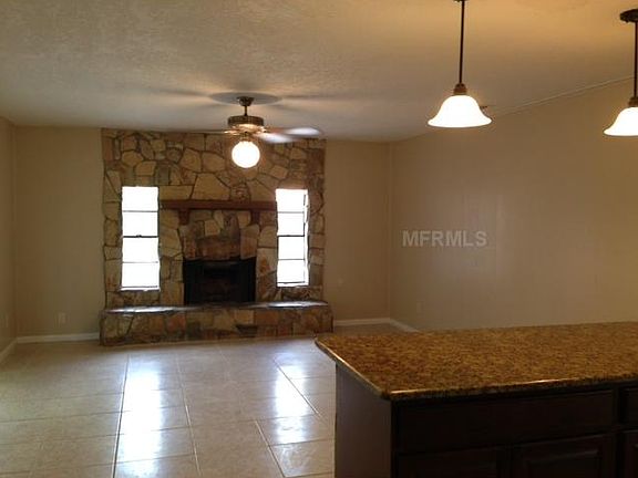 3rd image of 512 Forest Glen Ave