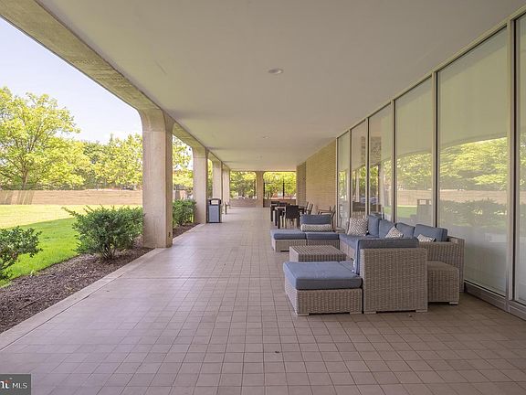 4th image of 1101 3rd St SW APT 610