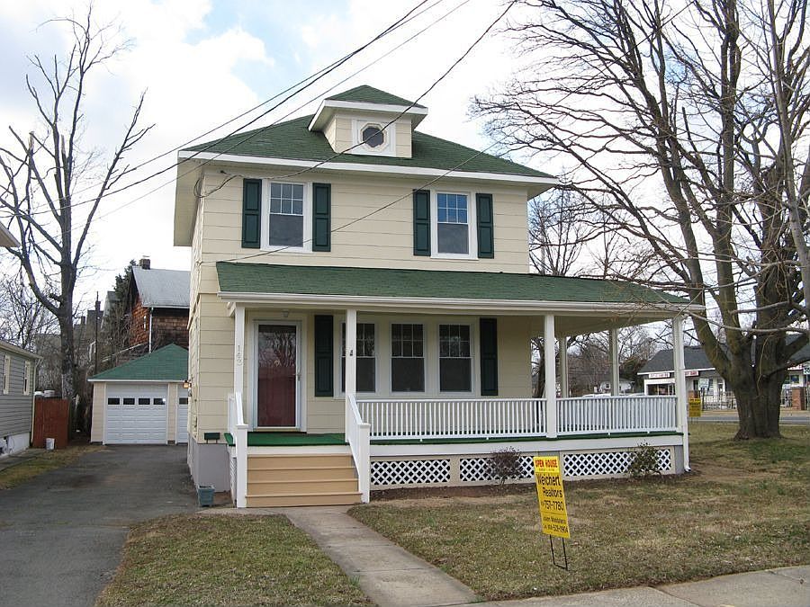 3 BR Colonial