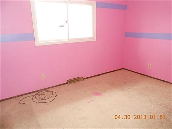 5th image of 4792 Lindsey Ln