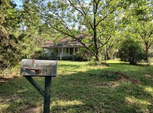 524 County Road 70, Deatsville, AL 36022