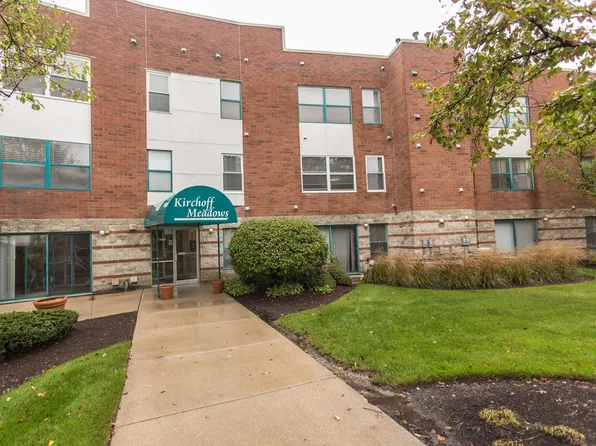 3275 Kirchoff Rd APT 239, Rolling Meadows, IL 60008