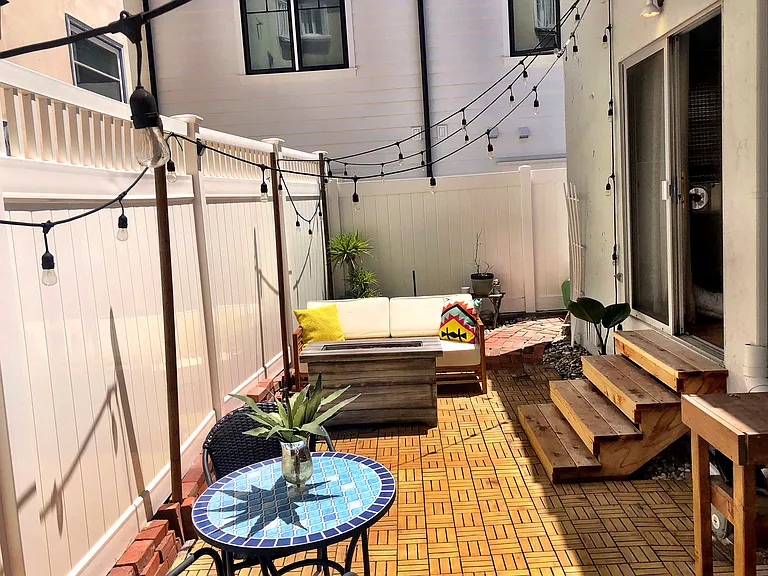 437 23rd Pl — Photo 14