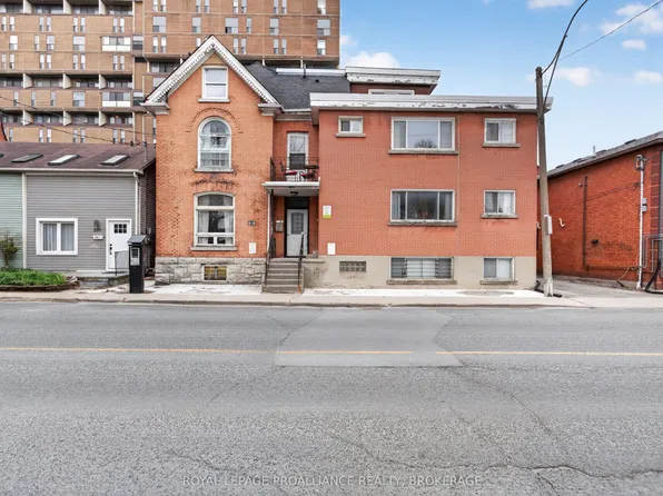 322 Queen St, Kingston, ON K7K 1B8