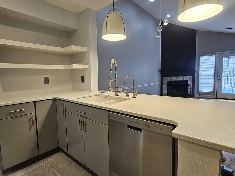 918 Harbor House Dr — Photo 10