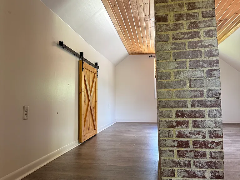 53 Monier Rd — Photo 24