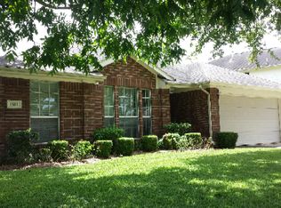 1501 Helmsley Dr, Rosenberg, TX 77471