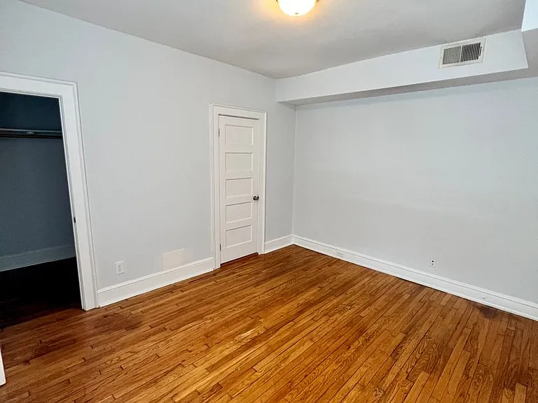 1107 W Grace St — Photo 27
