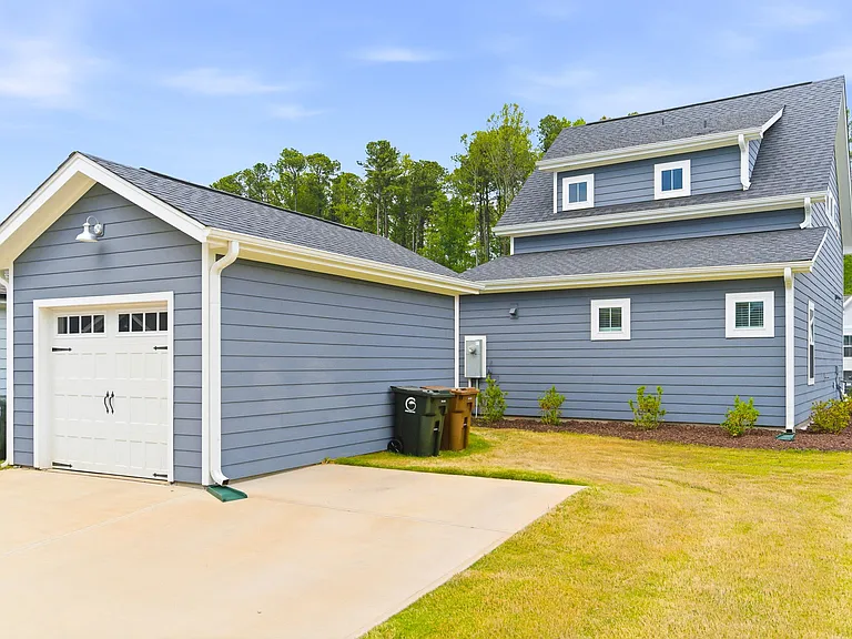 4003 Nairn Dr — Photo 17