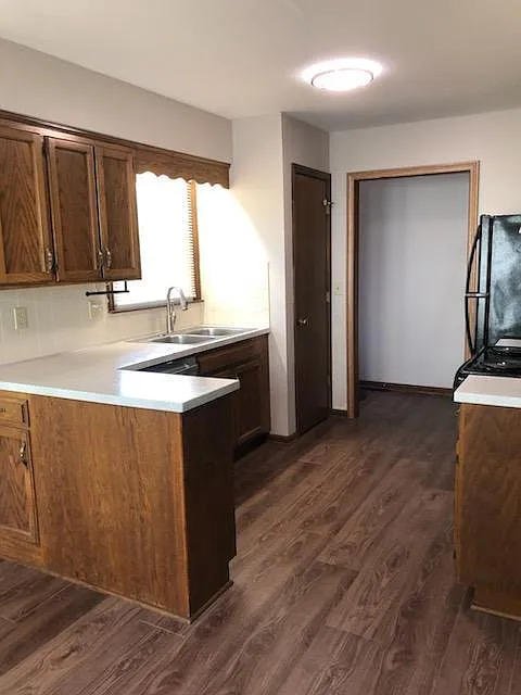 3 bed, 1248 sqft, $1,900 — Photo 4