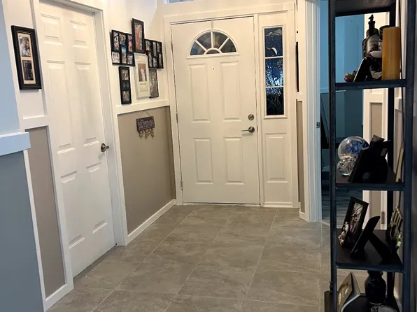 1214 Del Toro Dr, Lady Lake, FL 32159