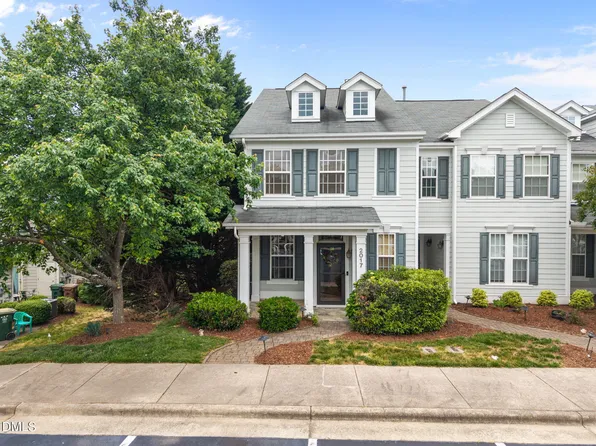 2017 Rapid Falls Rd, Cary, NC 27519