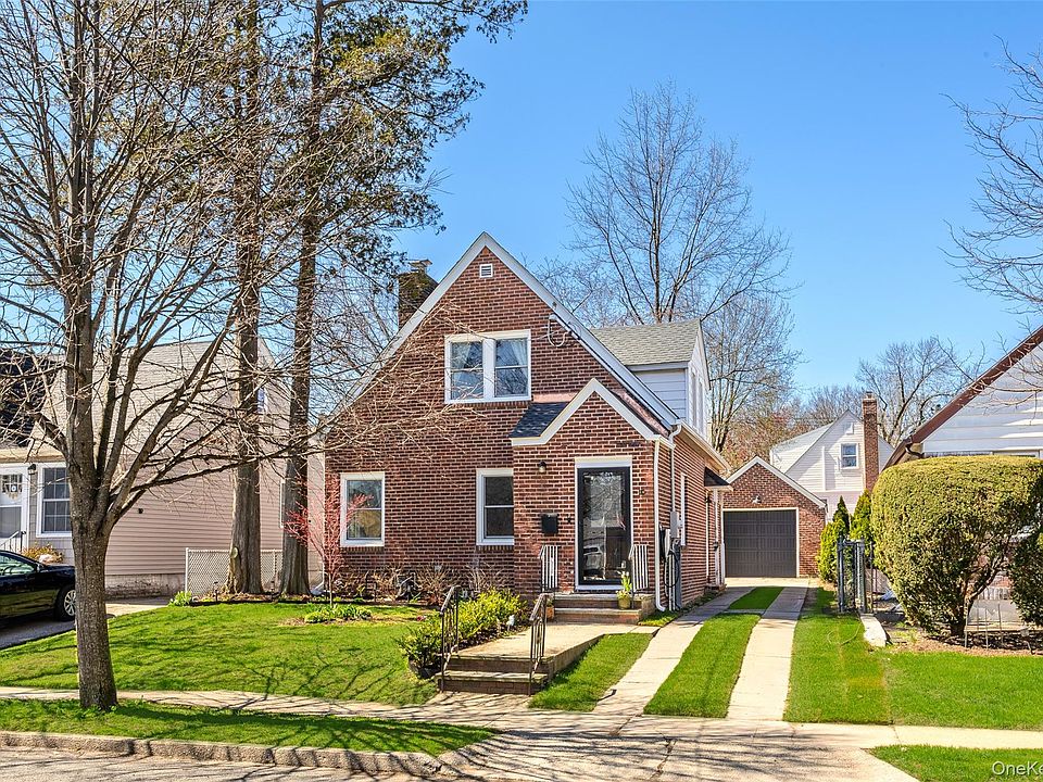 1st image of 24 Beechhurst Avenue