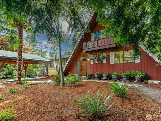18961 Marine View Circle SW, Normandy Park, WA 98166