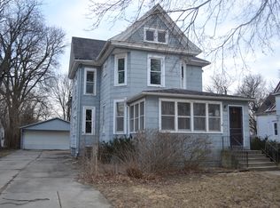 305 E Oak St, Chatsworth, IL 60921