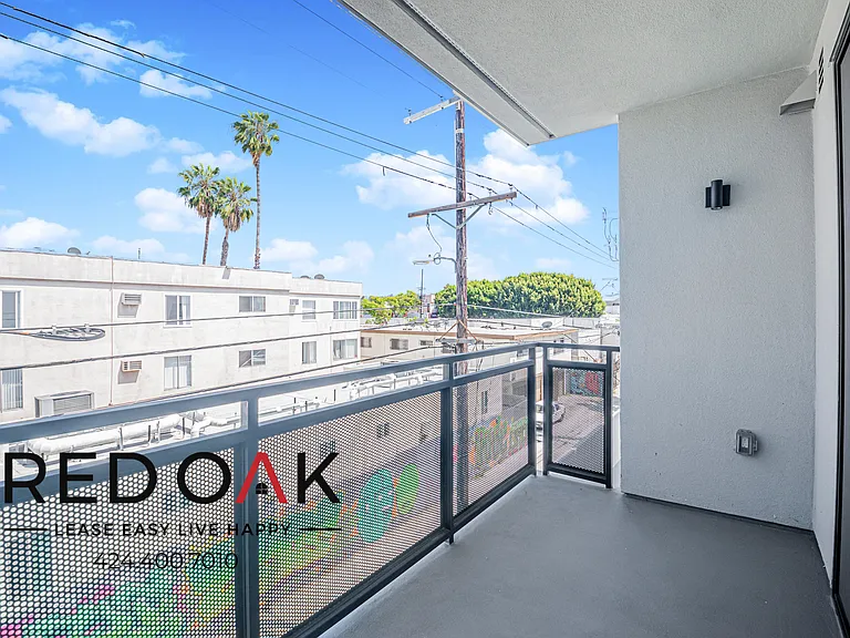 1240 Magnolia Ave #307 — Photo 3