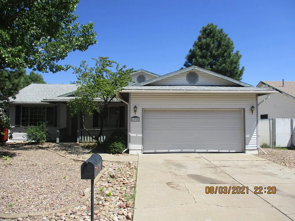 3 bed, 1512 sqft, $2,000 — Photo 1