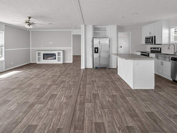 3rd image of 339 Grove Ln