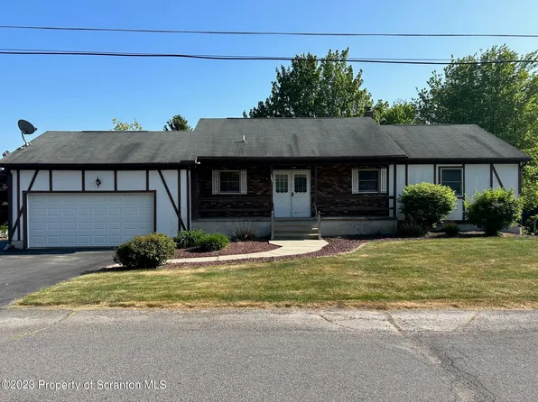 707 Beech St, Moscow, PA 18444